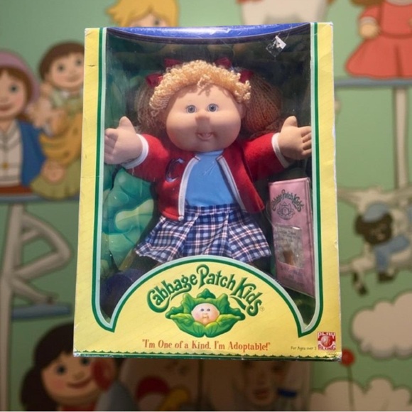 Cabbage Patch Doll Vintage 2004 NIB Beautiful blond hair and freckles NWT - Picture 16 of 16